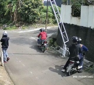Tangkapan layar CCTV 4 orang pelaku