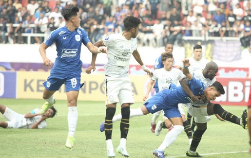 PSIS saat berlaga melawan Rans FC