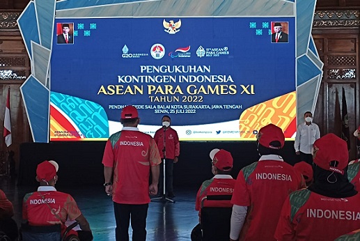 Menteri Pemuda dan Olahraga Menpora Zainudin Amali mengukuhkan dan melepas atlet Paragames 2022 Indonesia, di Pendhapi Gede Balaikota Surakarta, Jl Jenderal Sudirman No. 2 Kota Surakarta, Senin (25/7) siang.