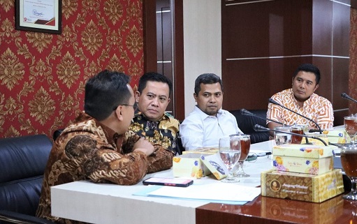 Jajaran pimpinan DPRD bersama Komisi A melakukan pertemuan dengan KPU Jateng terkait Pilkada 2024.