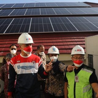 Ganjar saat menghadiri acara Amino Ijo Royo-Royo peluncuran Solar Cell, CNG dan Eco-Enzyme di RSJD Dr Amino Gondohutomo, Jumat (19/8)