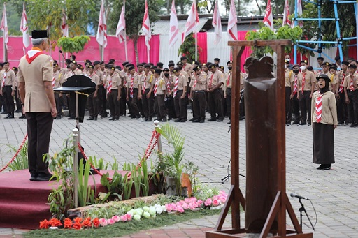 Gubernur Ganjar Pranomo menjadi pembina upacara peringatan Hari Pramuka Tingkat Provinsi Jawa Tengah di Kebun Raya Indrokilo, Kabupaten Boyolali, Rabu (31/8/2022)