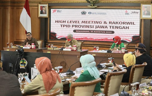 Gubernur Jateng Ganjar Pranowo memimpin Rakor TPID Jateng, Kamis (18/8)