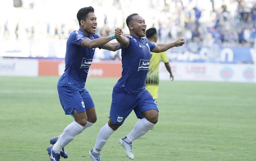 Wawan Febriyanto melakukan selebrasi usai cetak gol 