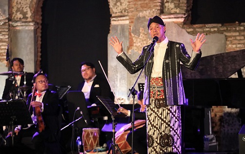 Gubernur Jawa Tengah Ganjar Pranowo hadir dan membuka Festival Kota Lama di Semarang,  Kamis (15/9) malam