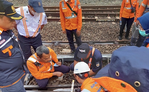 Pengecekan lintas jalur KA Semarang Tawang – Poncol