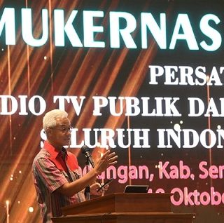 Gubernur Jawa Tengah, Ganjar Pranowo, membuka Muskernas IV Persada.id di Hotel Griya Persada, Bandungan, Kabupaten Semarang, Senin (18/10/2022)