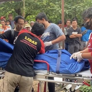 Jenazah korban langsung dibawa ke RSUP Kariadi untuk proses pemeriksaan lebih lanjut. 