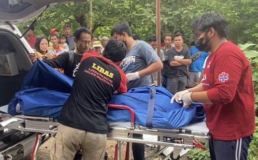Jenazah korban langsung dibawa ke RSUP Kariadi untuk proses pemeriksaan lebih lanjut. 