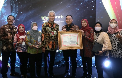 Gubernur Jawa Tengah, Ganjar Pranowo, hadir dalam acara penerimaan penghargaan Predikat A Reformasi Birokrasi  dari Kementerian Pendayagunaan Aparatur Negara Reformasi Birokrasi (PAN RB) RI, di Jakarta, Selasa (6/12)