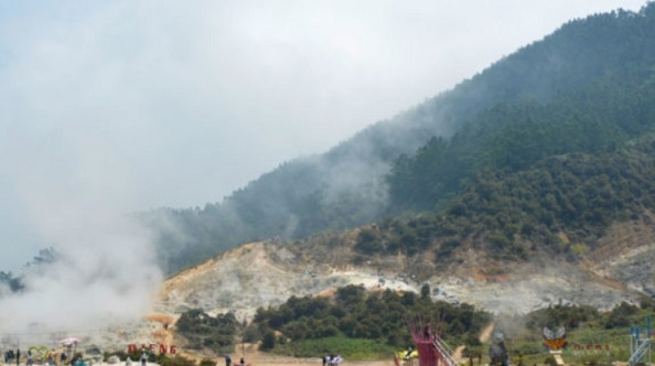 Kawasan Pegunungan Dieng sudah seminggu statusnya naik dari level I (normal) ke level II (waspada)