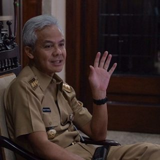 Gubernur Jateng Ganjar Pranowo mengikuti secara virtual, Rapat Koordinasi Pasca Kebijakan PPKM yang dipimpin Kementerian Dalam Negeri, Senin (2/1/2023)