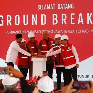 Pembangunan MAJT di Magelang akhirnya dimulai setelah sempat tertunda akibat pandemi. Ground breaking pembangunan dilakukan Gubernur Jateng Ganjar Pranowo, Selasa (31/1/2023)