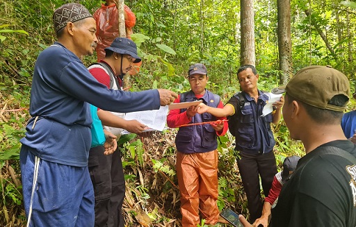 Warga Desa Wadas, Kecamatan Bener, Kabupaten Purworejo yang dulu menolak keras penambangan, kini justru ikhlas tanahnya diukur. Bahkan mereka ikut mendampingi saat para petugas terjun ke lahan melakukan pengukuran, Selasa (10/1/2023)