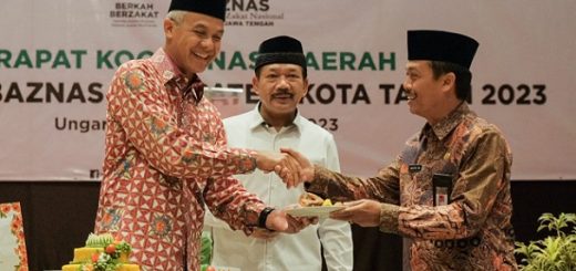 Badan Amil Zakat Nasional (Baznas) Provinsi Jawa Tengah, menyelenggarakan Rapat Koordinasi Daerah Pimpinan Baznas Kabupaten/Kota pada 2023 di Kabupaten Semarang, Kamis (19/01/2023). Hadir pada kesempatan itu Gubernur Jateng Ganjar Pranowo dan Ketua Baznas Pusat, Prof Dr Noor Achmad MA