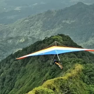 Gantole di Gunung Gajah, Kabupaten Semarang