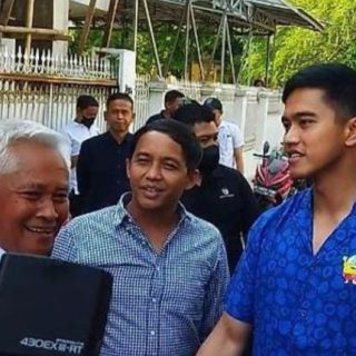 Kaesang Pangarep dan elite PSI mengunjungi markas Bara JP