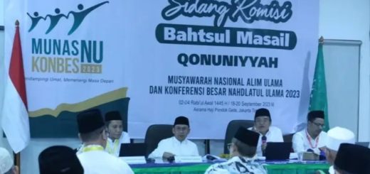Sidang Komisi Bahtsul Masail Qonuniyyah pada Munas-Konbes NU 2023 menolak kebijakan sekolah lima hari (full day school)