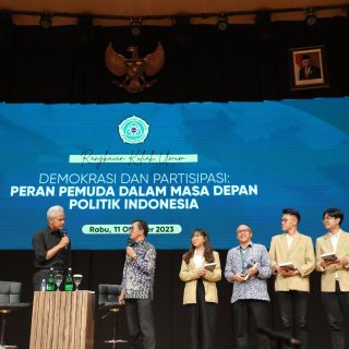 Bakal calon presiden 2024, Ganjar Pranowo, mengisi kuliah umum bertajuk Peran Pemuda dalam Masa Depan Politik Indonesia, di Universitas Katolik Parahyangan (Unpar) Bandung Rabu (11/10/2023)