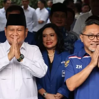 Capres Prabowo Subianto mengadakan pertemuan dengan petinggi partai politik Koalisi Indonesia Maju (KIM) di rumah dinas Ketum PAN Zulkifli Hasan, Jumat (20/10/2023) malam