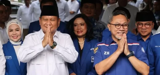 Capres Prabowo Subianto mengadakan pertemuan dengan petinggi partai politik Koalisi Indonesia Maju (KIM) di rumah dinas Ketum PAN Zulkifli Hasan, Jumat (20/10/2023) malam