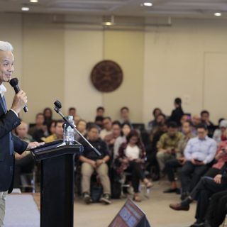 Bacapres Ganjar Pranowo menjadi pembicara di acara Centre for Strategic and International Studies (CSIS) bertajuk Pidato Calon Presiden Republik Indonesia: Arah dan Strategi Politik Luar Negeri, Selasa (7/11/2023)