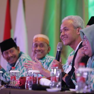 Bacapres Ganjar Pranowo menghadiri Silaturahmi Kerja Nasional (Silaknas) Ikatan Cendekiawan Muslim Indonesia (ICMI) di Makassar, Sabtu (4/11/2023)