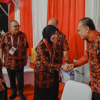 Ketua Kwartir Daerah Jawa Tengah, Siti Atikoh Supriyanti, menghadiri acara Malam Gala Dinner "Peumulia Jamee" Musyawarah Nasional Gerakan Pramuka XI di Balee Meuseuraya Aceh, Banda Aceh, Jumat (1/12/2023).