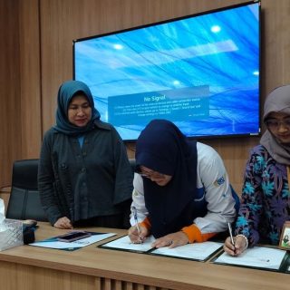 UPT Bahasa Universitas Islam Nahdlatul Ulama (Unisnu) Jepara, pada 4 Desember 2023 melakukan kunjungan Lembaga pelatihan bahasa Bina Bahasa Jaya (BBJ) Universitas Semarang, pada 4 Desember 2023. Pada kesempatan tersebut, juga dilakukan penandatanganan kerja sama antara dua pihak