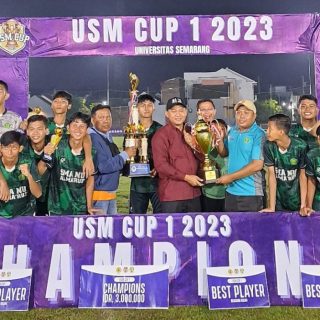 USM Cup 1 2023 telah berakhir pada 10 Desember 2023 dengan menghasilkan SMA NU Al Ma'ruf Kudus sebagai juara 1 setelah di final mengalahkan SMA Terang Bangsa dengan skor 1-0. Turnamen Sepak Bola Antar-SMA/Sederajat itu berlangsung di Stadion Balasuga Semarang