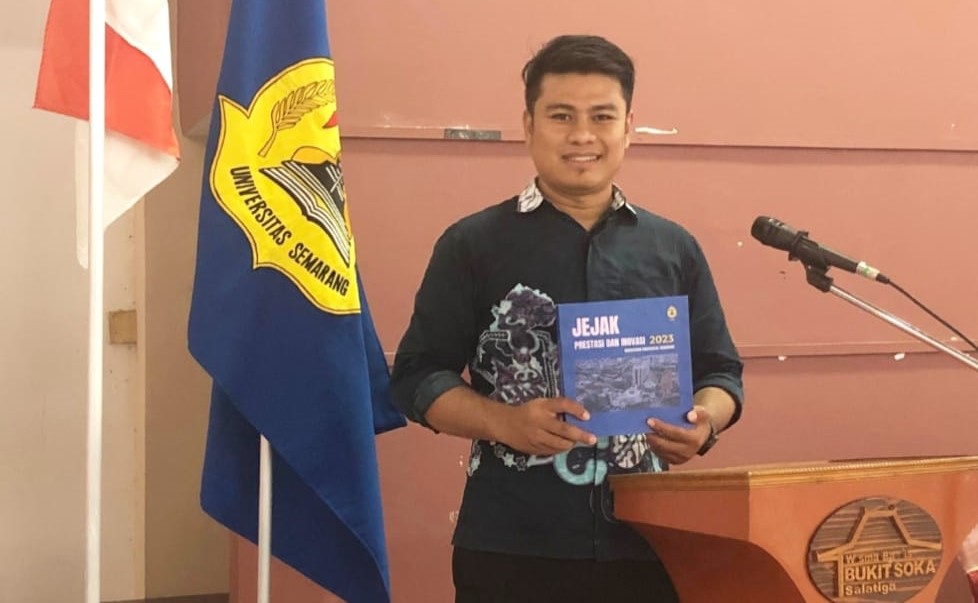 Sudarmono SE MM, ketua tim penyusun buku "Jejak Prestasi dan Inovasi Mahasiswa 2023"