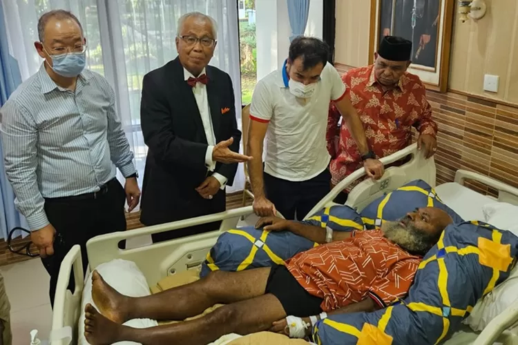 Mantan Gubernur Papua, Lukas Enembe saat masih di rawat di rumah sakit