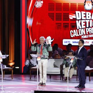 Capres Ganjar Pranowo tampil di Debat Ketiga Pilpres 2024, Minggu (7/1) malam