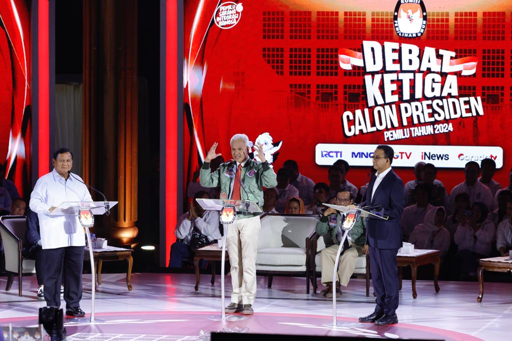 Capres Ganjar Pranowo tampil di Debat Ketiga Pilpres 2024, Minggu (7/1) malam