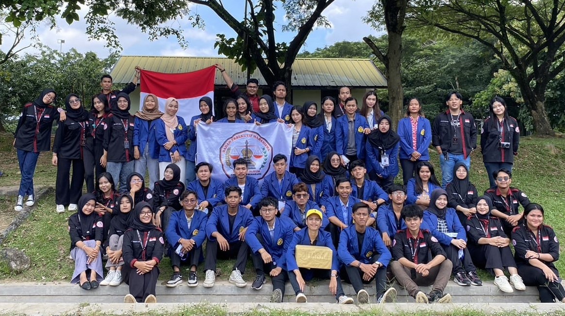 Peserta Latihan Dasar Kepemimpinan (LDK) 2024 yang diselenggarakan Badan Eksekutif Mahasiswa (BEM) Fakultas Hukum USM di Lapangan Tembak Kodam IV Diponegoro, pada 17-19 Februari 2024