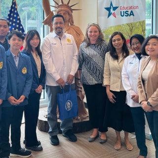 Delegasi Universitas Semarang (USM) dipimpin Kepala Satuan Internasional USM, Faisal Yusuf BA MM MBA didampingi staf IO dan perwakilan dari Dema, BEM dan beberapa mahasiswa, berkunjung ke Kedutaan Besar Amerika Serikat di Jakarta pada Senin, 12 Februari 2024