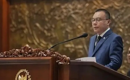 Wakil Ketua DPR RI Sufmi Dasco Ahmad membacakan sambutan Ketua DPR Puan Maharani pada Rapat Paripurna di Gedung DPR RI, Senayan, Jakarta, Selasa (5/3/2024)