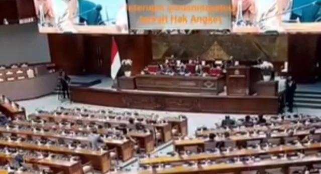 Rapat Paripurna DPR RI ke-13 pembukaan masa sidang IV 2023-2024, Selasa (5/3)