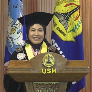 Ketua Pengurus Yayasan Alumni Undip, Prof Dr Ir Kesi Widjajanti SE MM