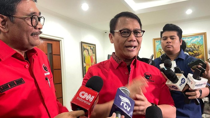 Ketua DPP PDI Perjuangan, Ahmad Basarah dan Djarot Syaiful Hidayat