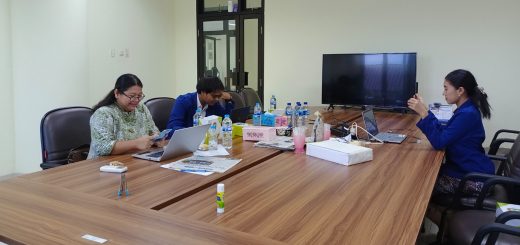 Dua mahasiswa Universitas Semarang (USM), Rudhericus Satrio Tedjo Utomo dari Prodi D3 Manajemen Perusahaan USM dan Prita Febriani dari Prodi S1 Psikologi mengikuti pemilihan mahasiswa berprestasi (pilmapres) tingkat wilayah, baru-baru ini secara online dengan zoom meeting