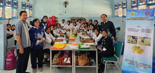 Pelatihan Pembuatan Susu Jagung oleh Tim Pengabdian kepada Masyarakat dosen Teknologi Hasil Pertanian Universitas Semarang (PkM USM) kepada siswa jurusan Tata Boga SMKN 4 Kendal pada 14 Mei 2024