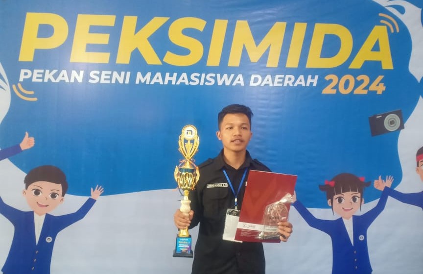 Ahmad Hasan Auny, juara Fotografi Jurnalistik Pekan Seni Mahasiswa Daerah (Peksimida)