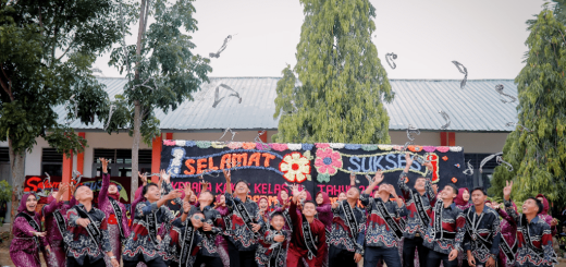 Perpisahan pelajar kelas 12 yang sudah lulus mengenyam pendidikan di SMA Negeri 1 Sininukan dihadiri perwakilan alumni yang tergabung dalam organisasi KASASIN atau Keluarga Alumni SMA Negeri 1 Sinunukan.