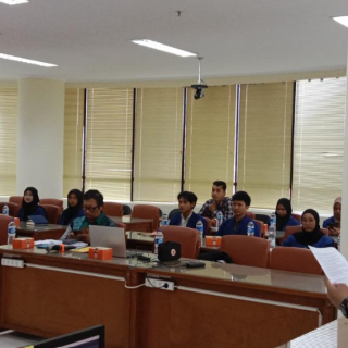 Kegiatan monitoring dan evaluasi (Monev) internal untuk persiapan Penilaian Kemajuan Pelaksanaan PKM, dilakukan Unit Penunjang Non-Struktural Pusat Program Kreativitas Mahasiswa Universitas Semarang (UPNS PPKM USM), baru-baru ini
