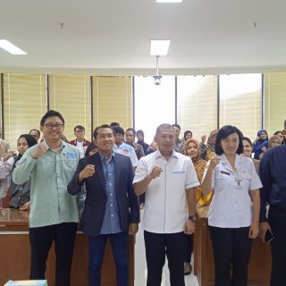 Rektor Universitas Semarang (USM), Dr Supari ST MT menghadiri sekaligus membuka kegiatan Focus Group Discussion (FGD) di Ruang Seminar Modern, Lantai 9 Gedung Menara USM pada Rabu 11 September 2024