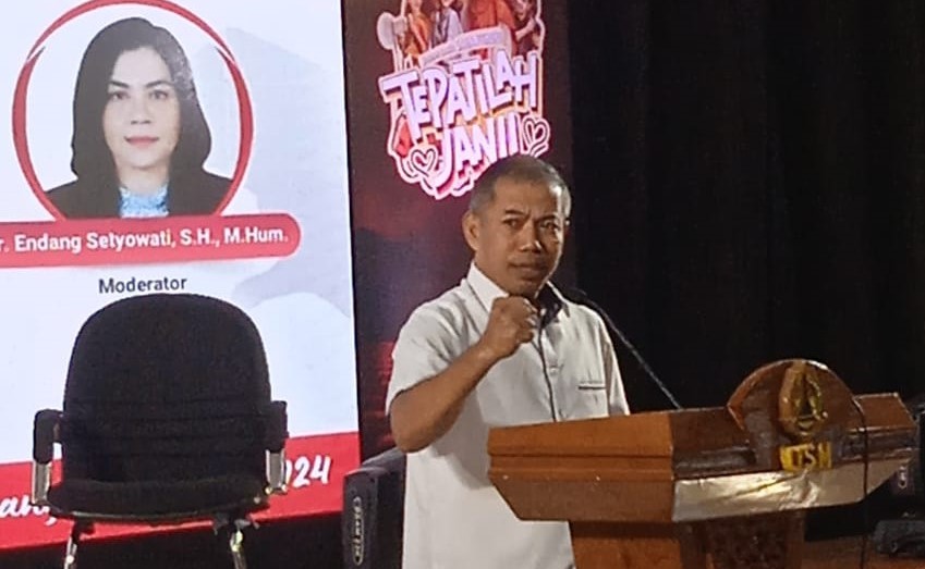 Rektor Universitas Semarang (USM), Dr. Supari, ST. MT membuka acara Bedah Buku Pendidikan Pancasila di Perguruan Tinggi di Auditorium Ir. Widjatmoko USM, pada Senin (28/10/2024)