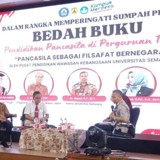Acara Bedah Buku Pendidikan Pancasila di Perguruan Tinggi ''Pancasila sebagai Filsafat Bernegara'' digelar di USM dalam rangka peringatan Sumpah Pemuda 2024 pada Senin (28/10/2024). Salah satu nara sumbernya adalah Pembina Yayasan Alumni Undip, Ir. Soeharsojo IPU