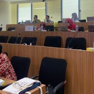 Kegiatan The 1st International Conference on Social Environment Diversity (ICOSEND) 2024 yang digelar Universitas Semarang (USM di Ruang Teleconference Lantai 8 Gedung Menara USM pada Selasa (5/11/2024).