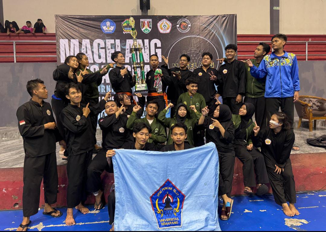 Tim Pencak Silat Universitas Semarang (USM), yang tampil pada Magelang Pencak Silat Tournament 2024 di di GOR Samapta, Kota Magelang, pada 23-24 November 2024